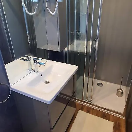 Collis Winery - Family & Friends - Mobilhome Campingplatz *