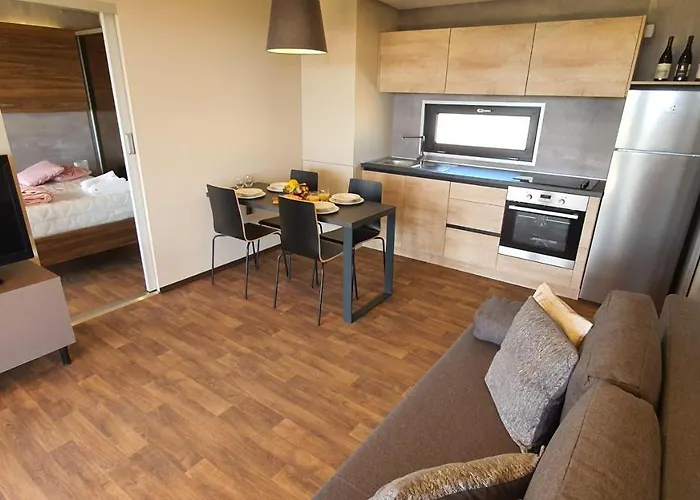 Camping Collis Winery - Family & Friends - Mobilhome